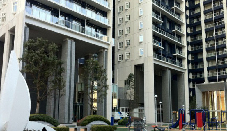 Japanese Facts Compilation Part 7. Sorry for the 108 day wait The world’s most expensive Tuna was sold in Japan for ¥91,202,475 ($735,000, £471,169, €673,947). 